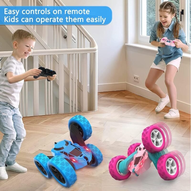 Coche de Control Remoto Cosone para Niños con Acrobacias y Luces LED Azul - Imagen 3